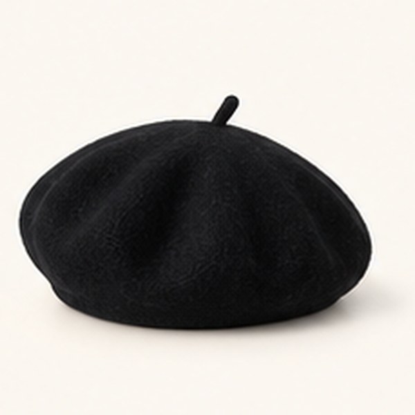 Gebreide bucket hat in bruin, studiofoto op lichte achtergrond